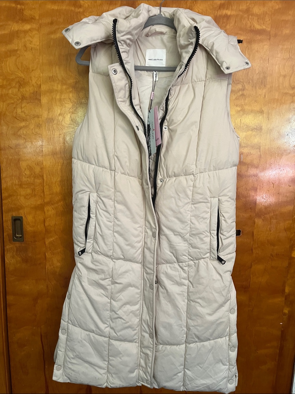 Avec Les Filles Long Sleeveless Puffer Vest in Cream